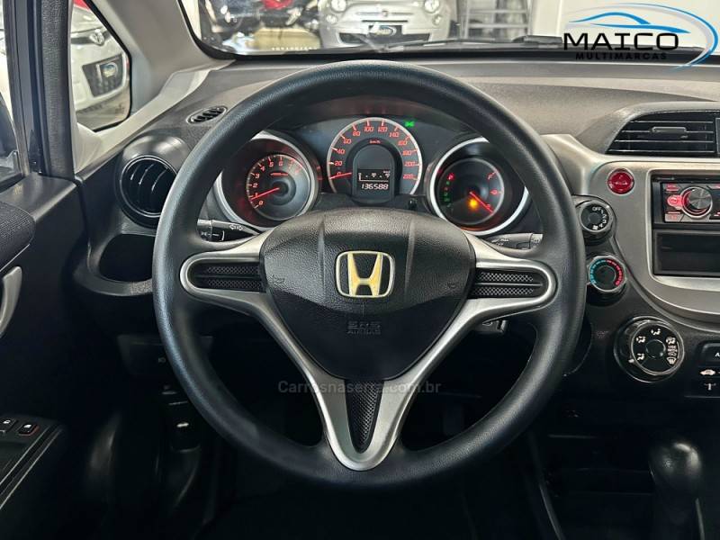 HONDA - FIT - 2009/2010 - Preta - R$ 45.900,00